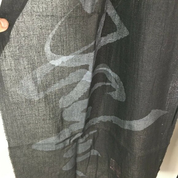 Scarf Art meet Fashion Black Printed - Picture 2 of 4